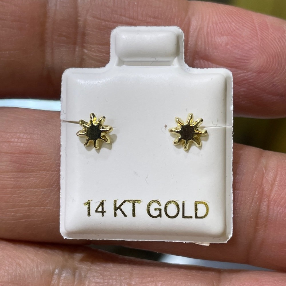 14 Karat Solid Yellow Gold SUN  Earring .